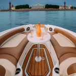 нос катера Мокко аренда СПб