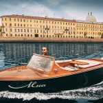 Катер Mia на каналах Санкт-Петербурга, аренда катера СПб